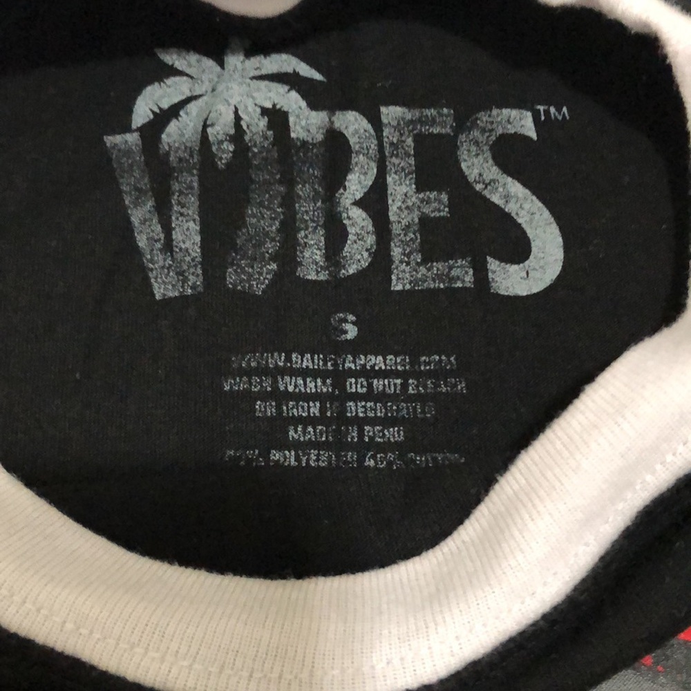 VIBES TEE - Picture 6 of 6
